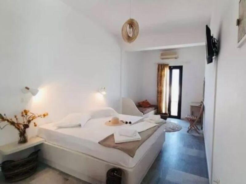 Fikas Hotel Naxos City Экстерьер фото