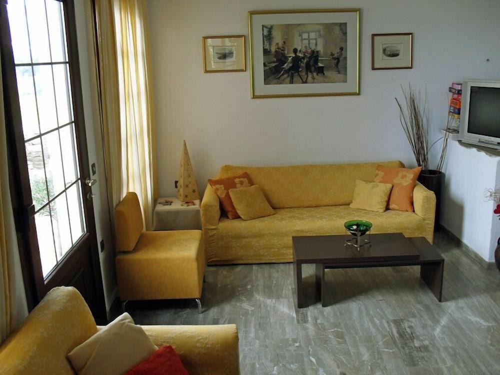 Fikas Hotel Naxos City Экстерьер фото